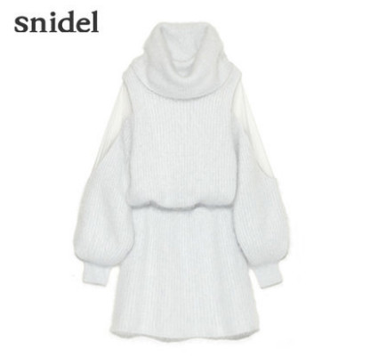 snidel SWNO164063 露肩针织连衣裙