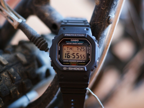 Casio 卡西欧 G-SHOCK DW5600E-1V 经典电子手表