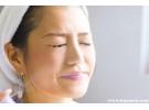 香水喷到眼睛怎么办，香水喷眼睛里了怎么办