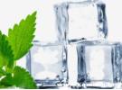 冰块是放在风扇前面还是后面？怎样在风扇上加冰块才能凉快