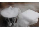 快递的干冰直接扔垃圾桶吗？收到快递的干冰怎么处理掉