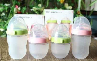 comotomo奶瓶怎么样？好用吗？comotomo奶瓶寿命多长？