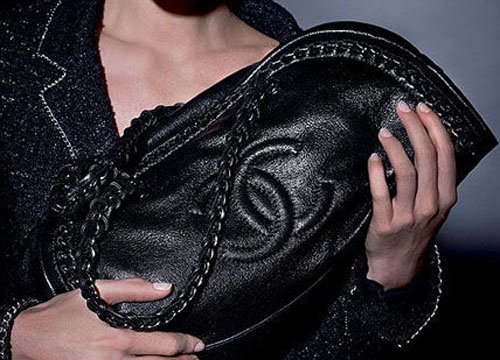 法国银行推出奢侈品包袋保险业务