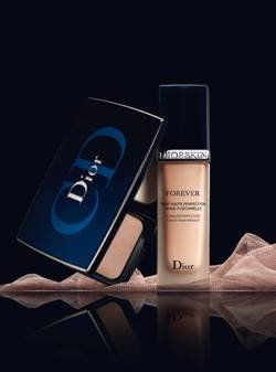 迪奥(Dior)Fashion to beauty 秀场流行与妆容风尚双行记