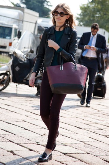 明星色彩趋势：浪漫优雅酒红色