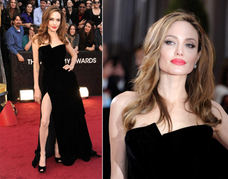 外媒评2012最大胆红毯着装女星