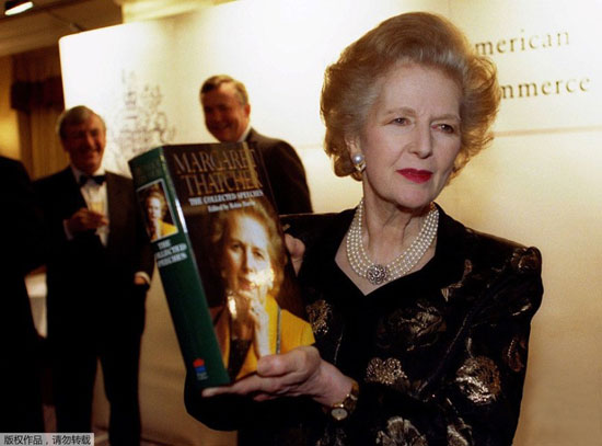追忆撒切尔夫人的优雅穿衣经